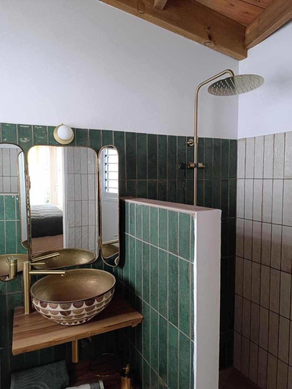 La Kaz Banian Hotell Saint Pierre Exteriör bild